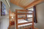 Elk Creek Retreat bedroom with full sized bunk beds. 